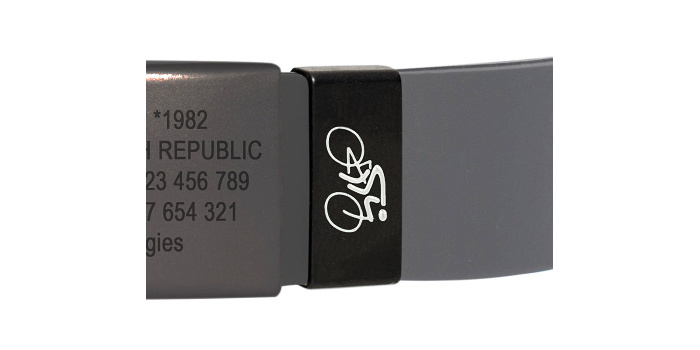 Schwarzes Abzeichen für 14 mm ArmBand Farbe